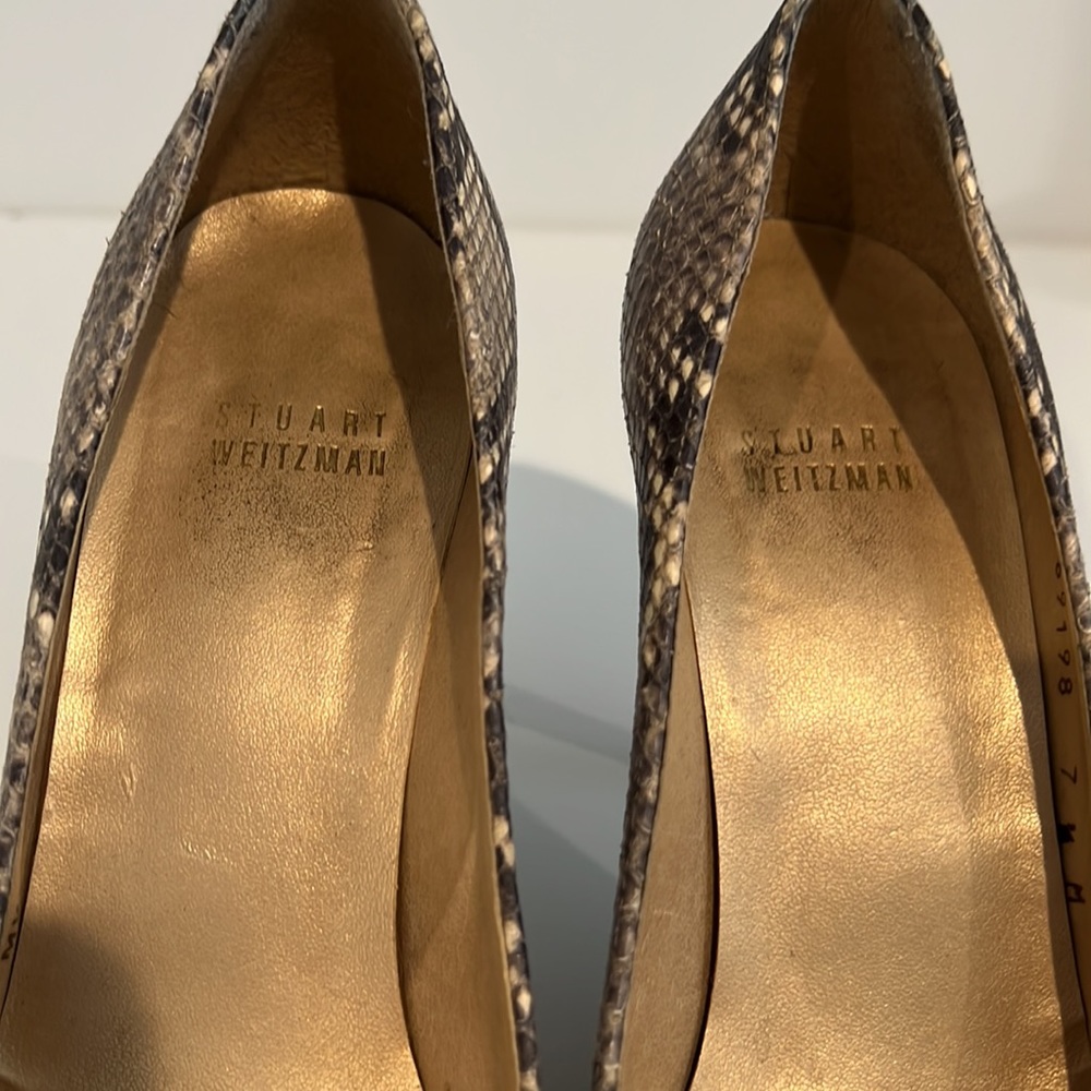 Stuart Weitzman Brown/ Beige Python Pointed Toes … - image 4